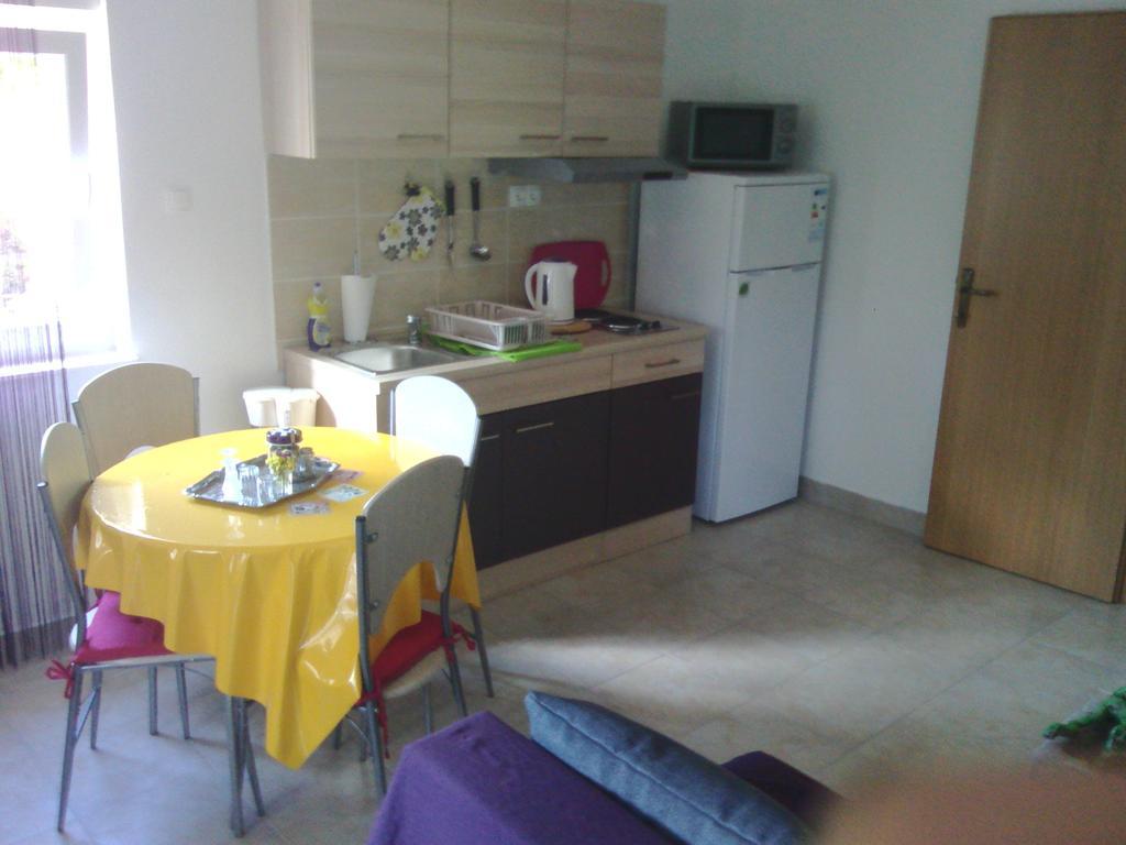 Apartments Krajici Kastela Bilik gambar