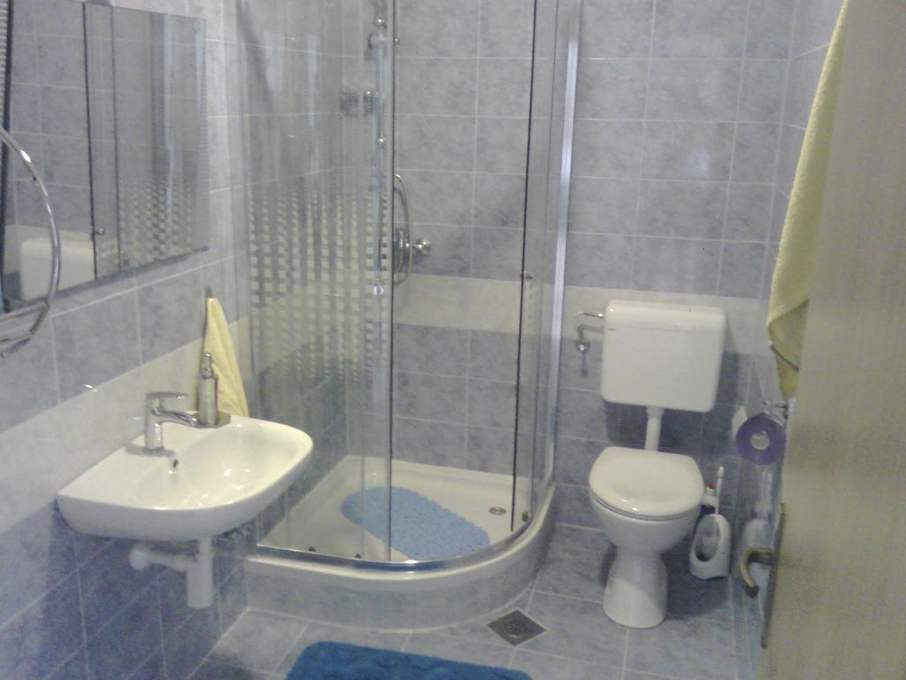 Apartments Krajici Kastela Bilik gambar