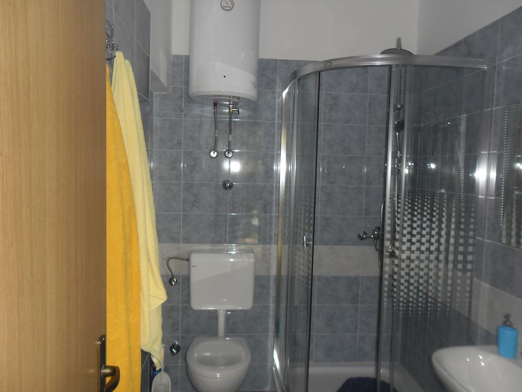 Apartments Krajici Kastela Luaran gambar
